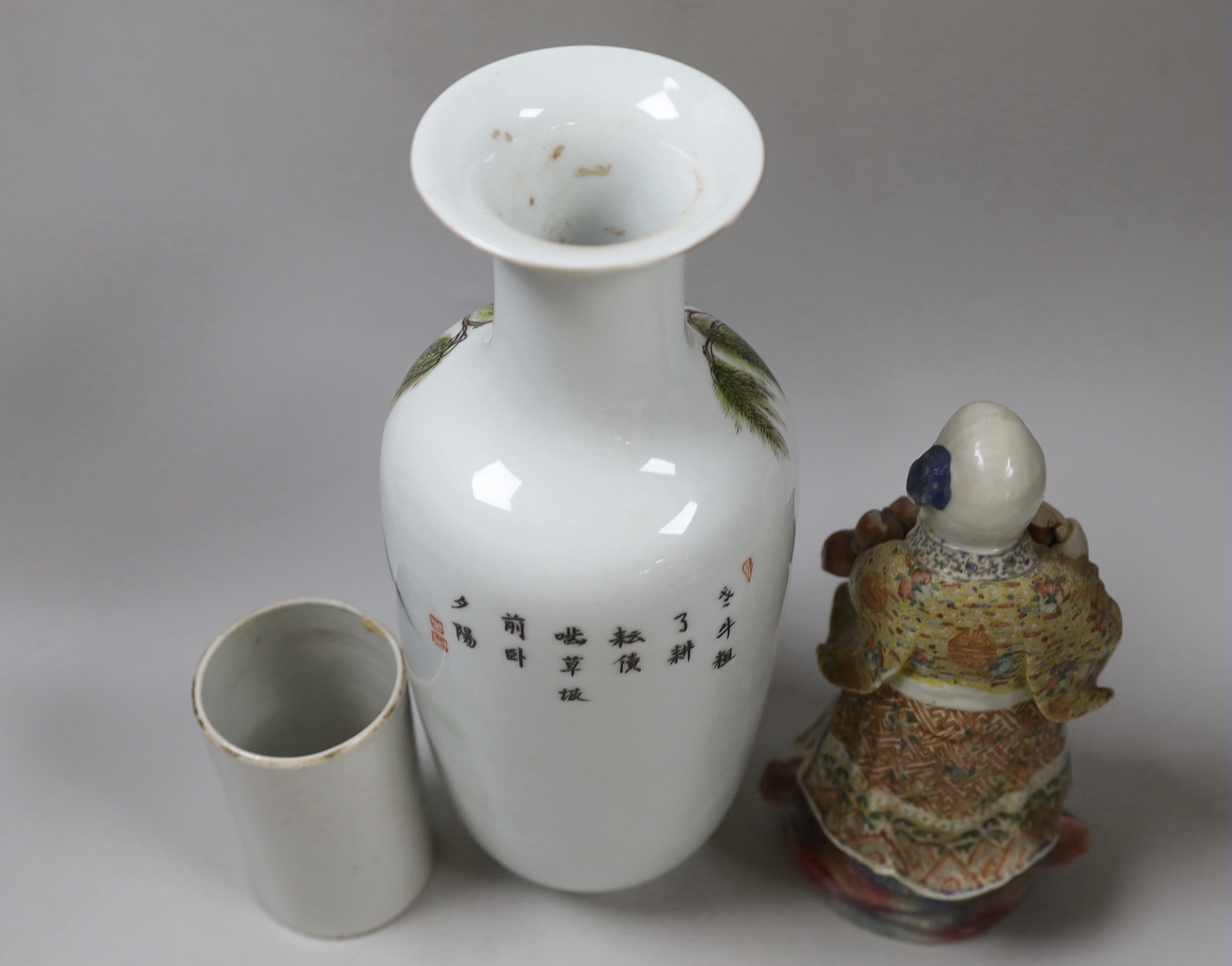 A Chinese famille verte vase, together with a Chinese figure of Shou lao, 21cm tall, and other ceramics